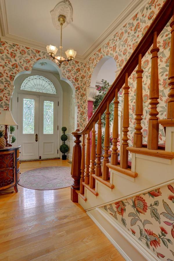 Greystone Manor Bed & Breakfast Bird-in-Hand 外观 照片
