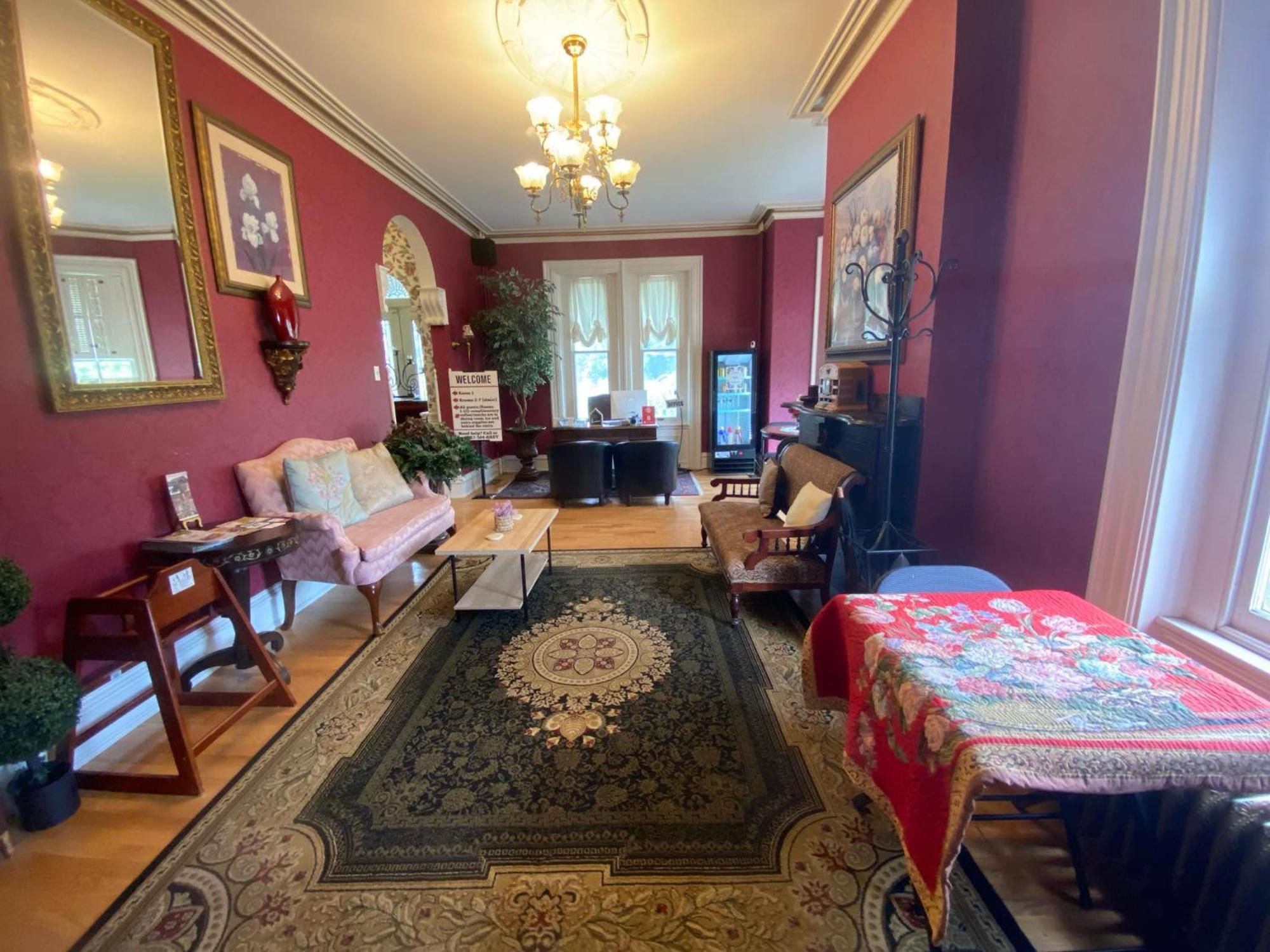 Greystone Manor Bed & Breakfast Bird-in-Hand 外观 照片