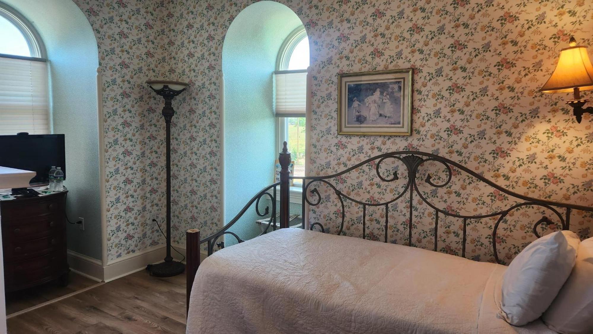 Greystone Manor Bed & Breakfast Bird-in-Hand 外观 照片