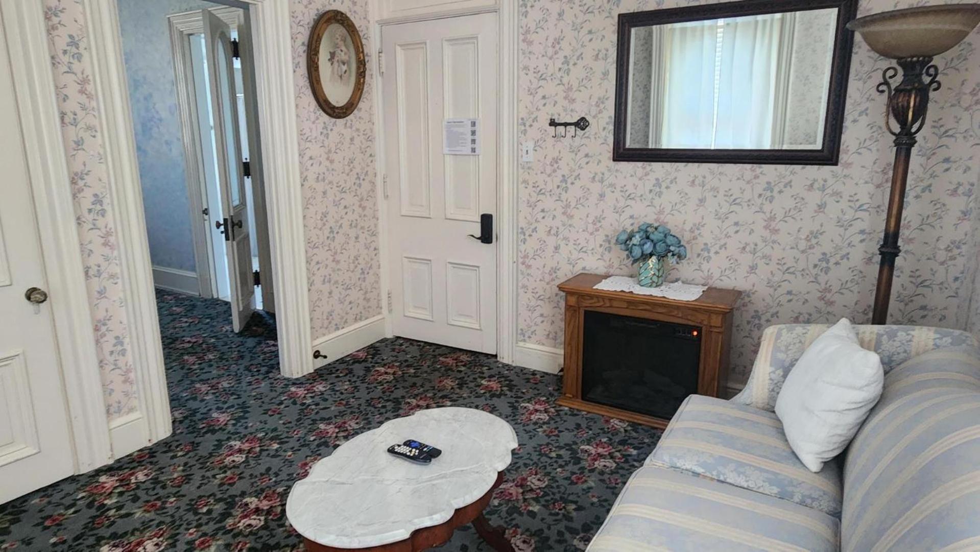 Greystone Manor Bed & Breakfast Bird-in-Hand 外观 照片