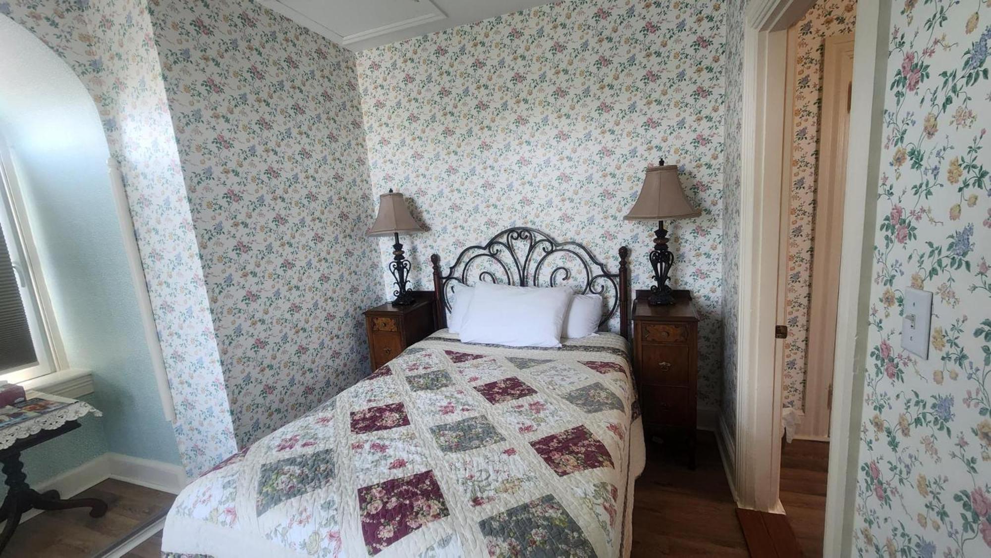 Greystone Manor Bed & Breakfast Bird-in-Hand 外观 照片